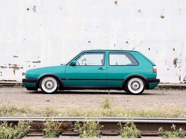 160_0701_et_11z1992_volkswagen_gtis.jpg