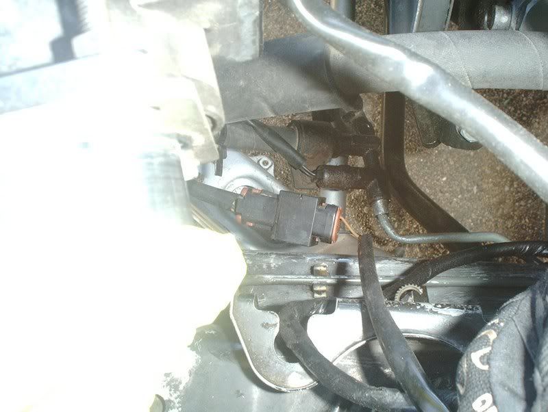 Replacing nissan titan power steering hose #1