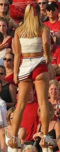 Hot_Blonde_Georgia_Cheerleader.jpg