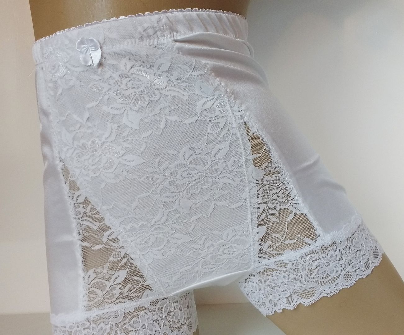 Silky White High Waist Full Brief Pinup Style Light Control Panties Uk S 