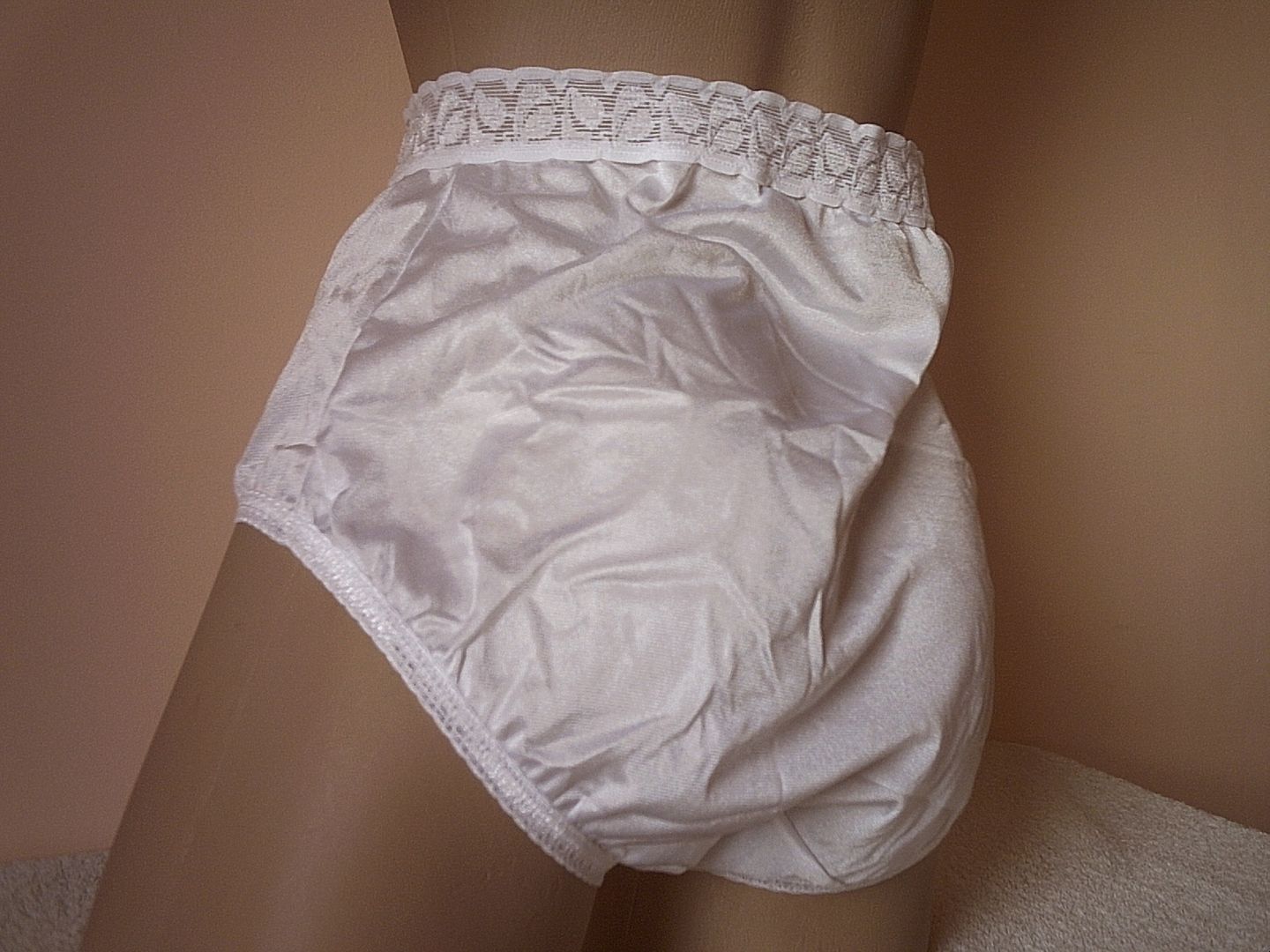 Ladies Gorgeous White Full Cut Silky Nylon Panty Brief Knickers Us 10