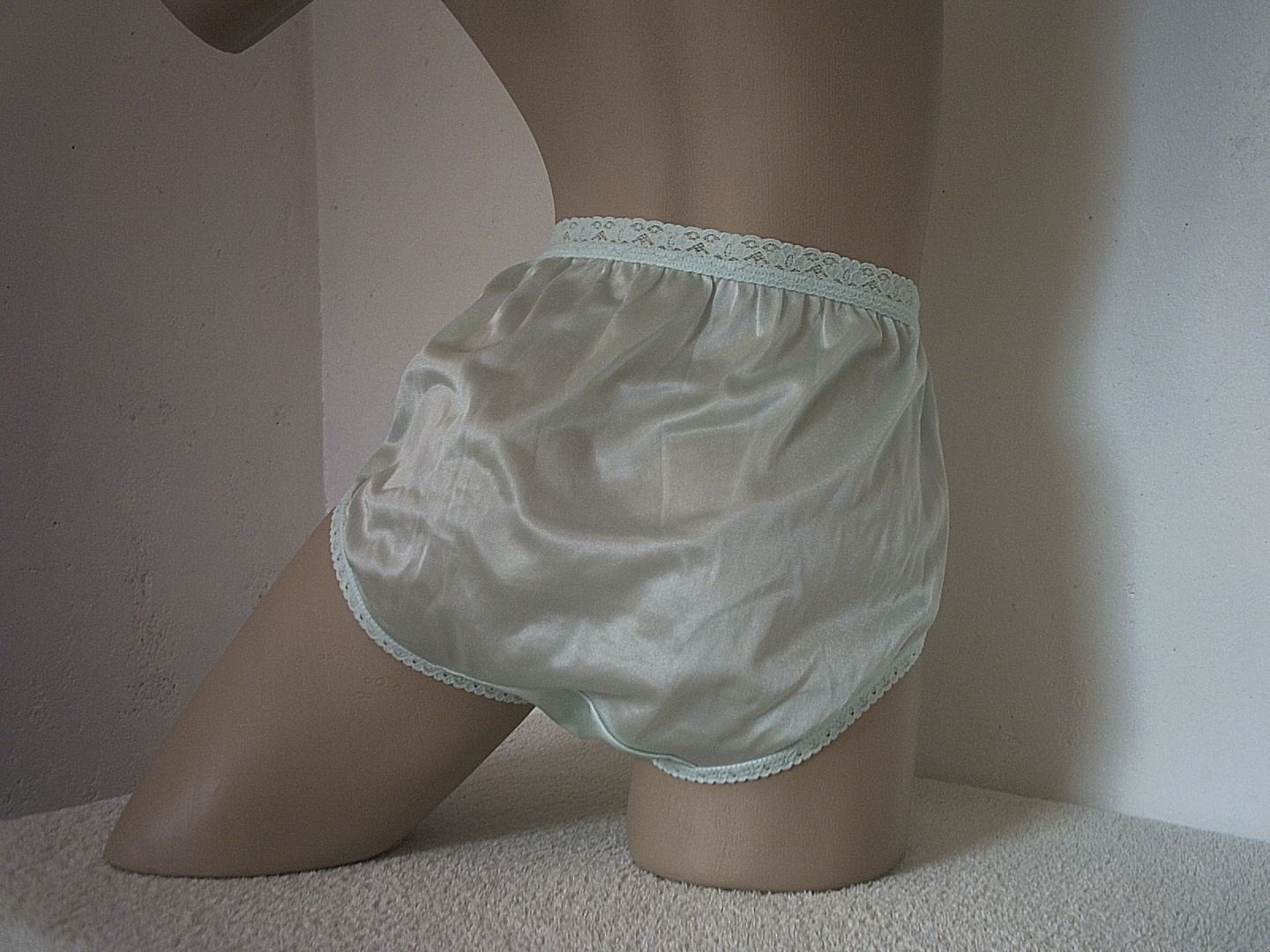 Delicate Vintage Inspired Pastel Green Nylon Panties M Ebay