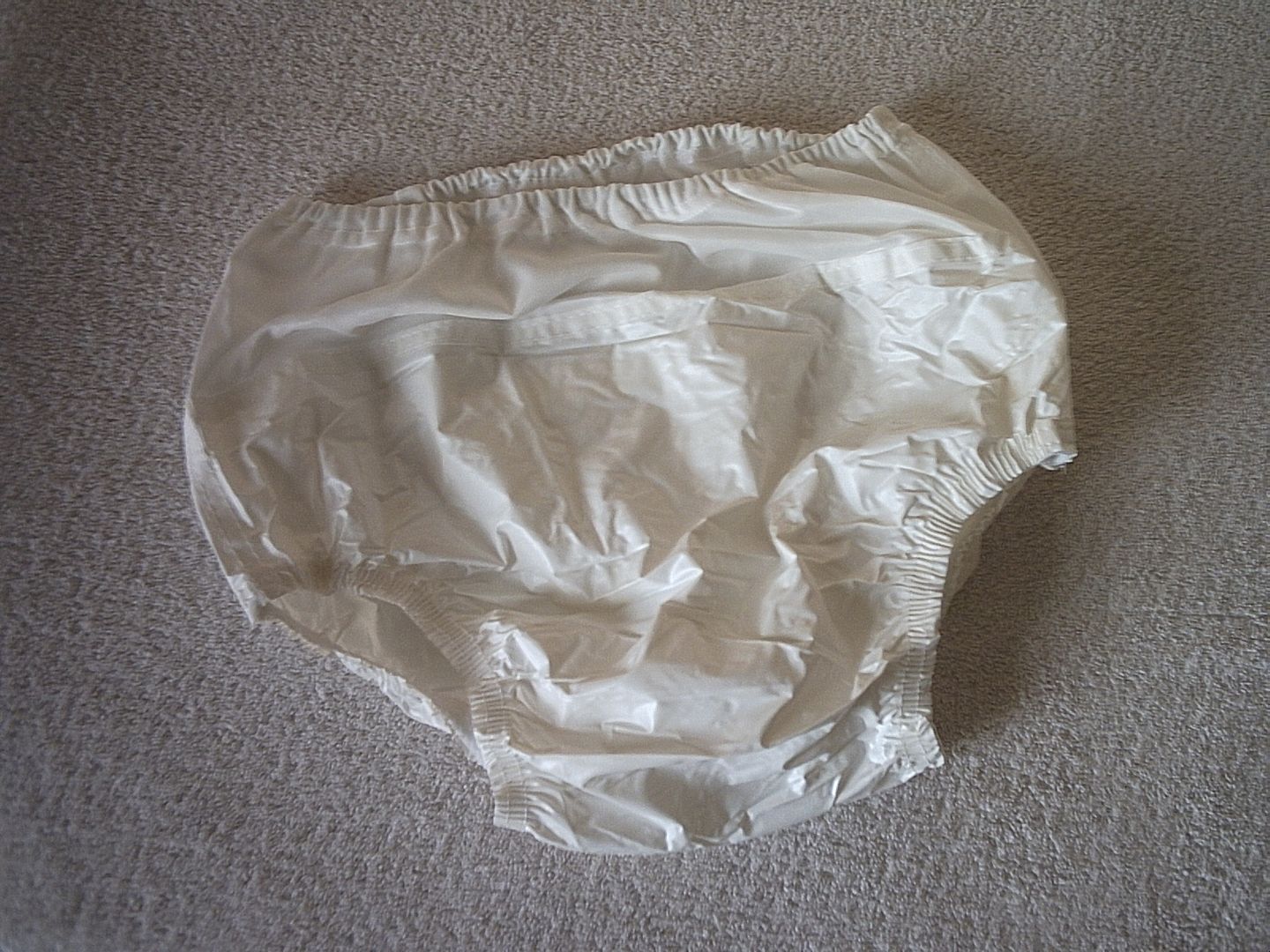 White Full Cut Pull On Plastic & Polyester Mix Incontinence Pants ...