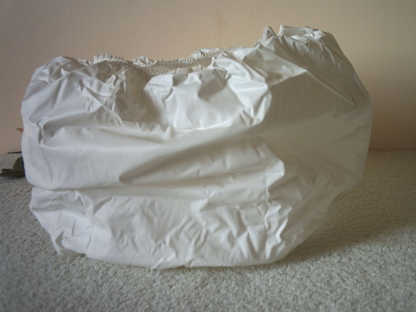 White Full Cut Pull On Plastic Incontinence Diaper Nappy Pants Unisex