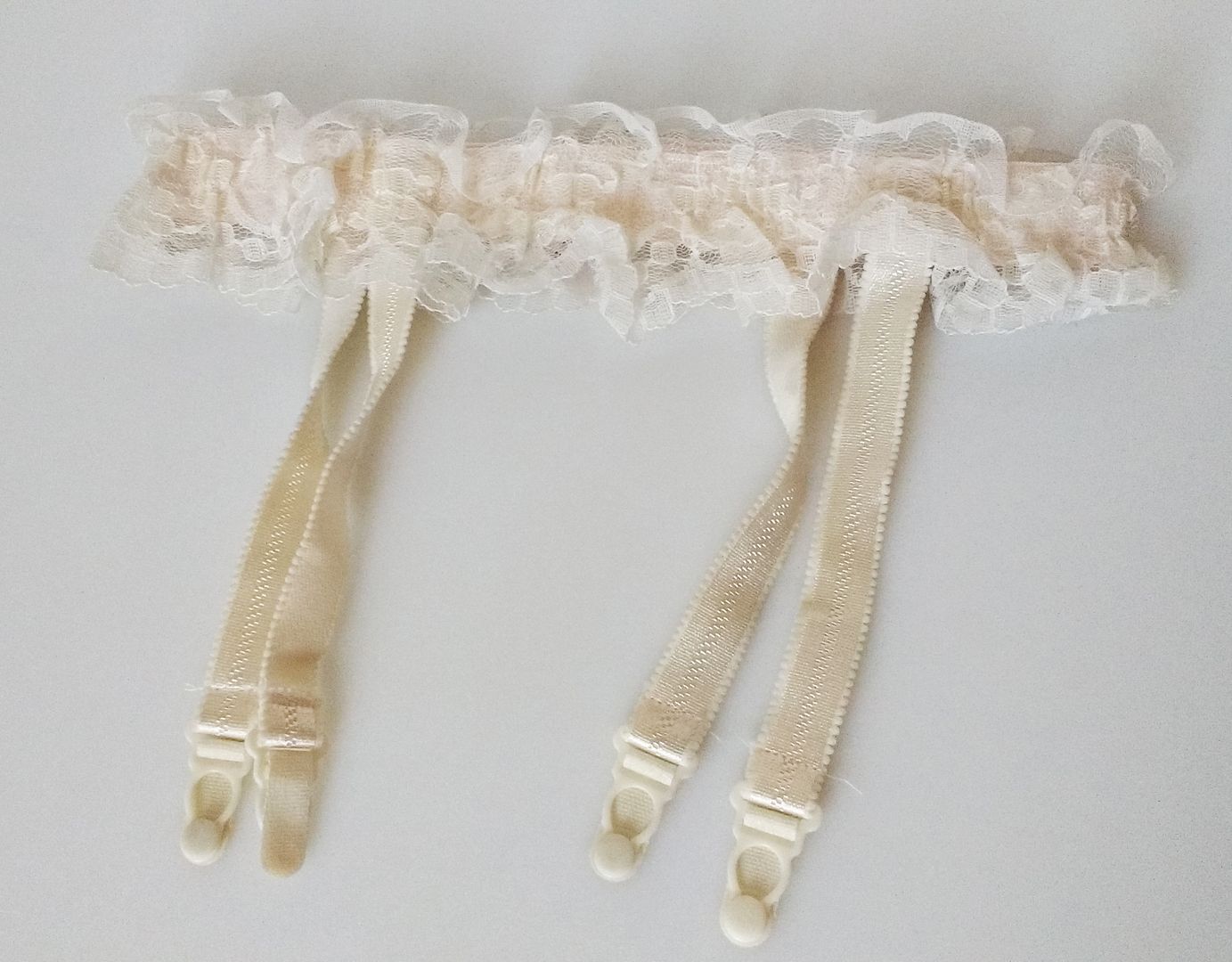 Frilly Cream UK Vintage Garter Suspender Belt 4 Strap NonAdjustable