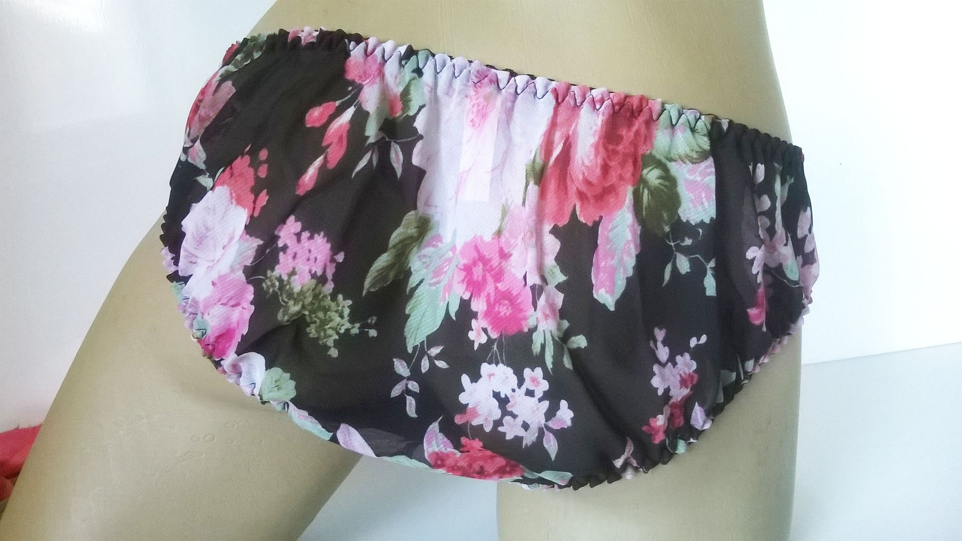 Cute Girly Black Large Floral Bikini Panties Knickers L 4244" Hips* eBay