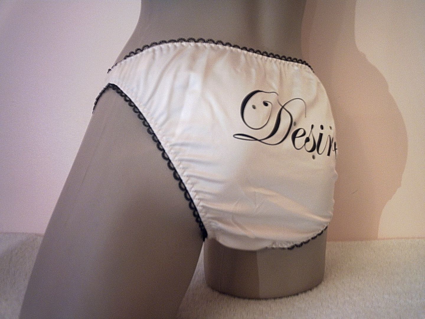 Ladies / Girls Silky Ivory Cream Satin Bikini Brief Knickers Panties L