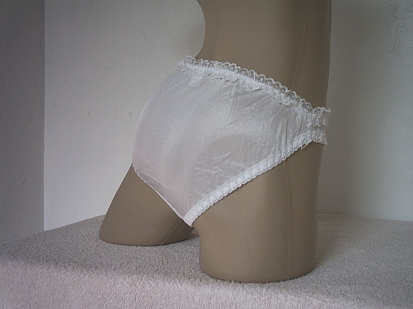 White Vintage Style 11 Nylon School Frilly Knickers S