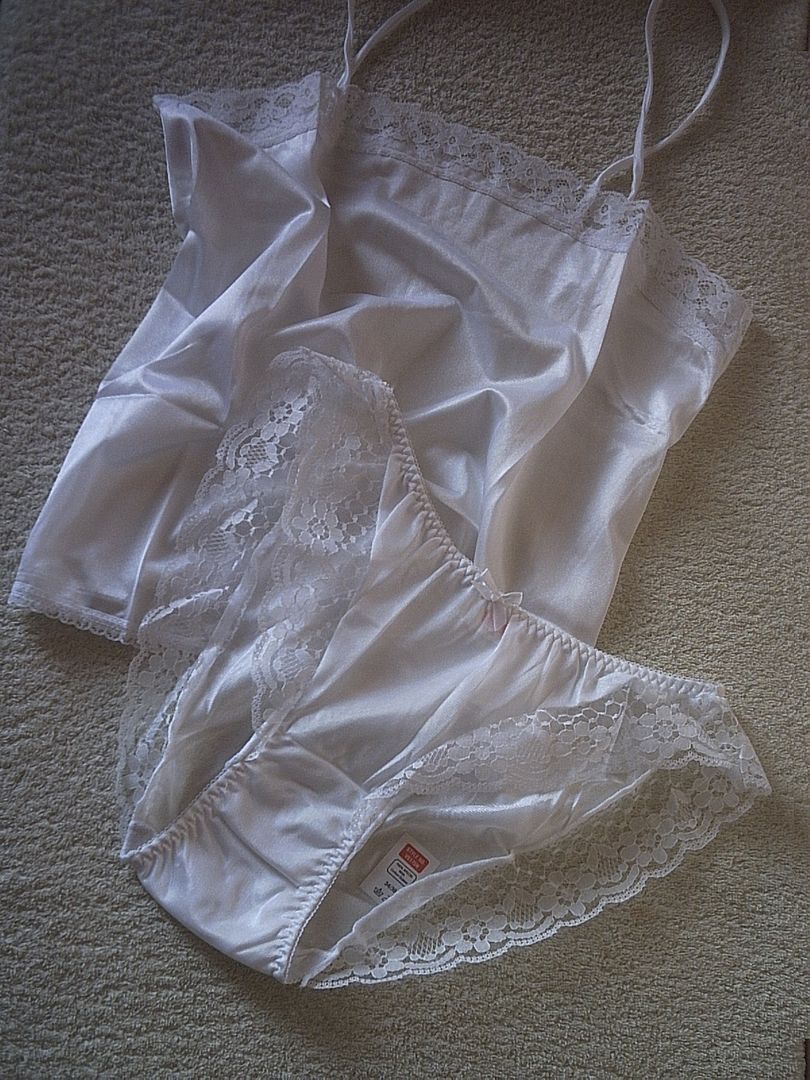 Pretty Silky Virgin White Vintage Nylon Flutter Style Panties