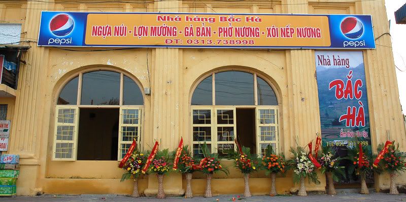 Nhahang.jpg