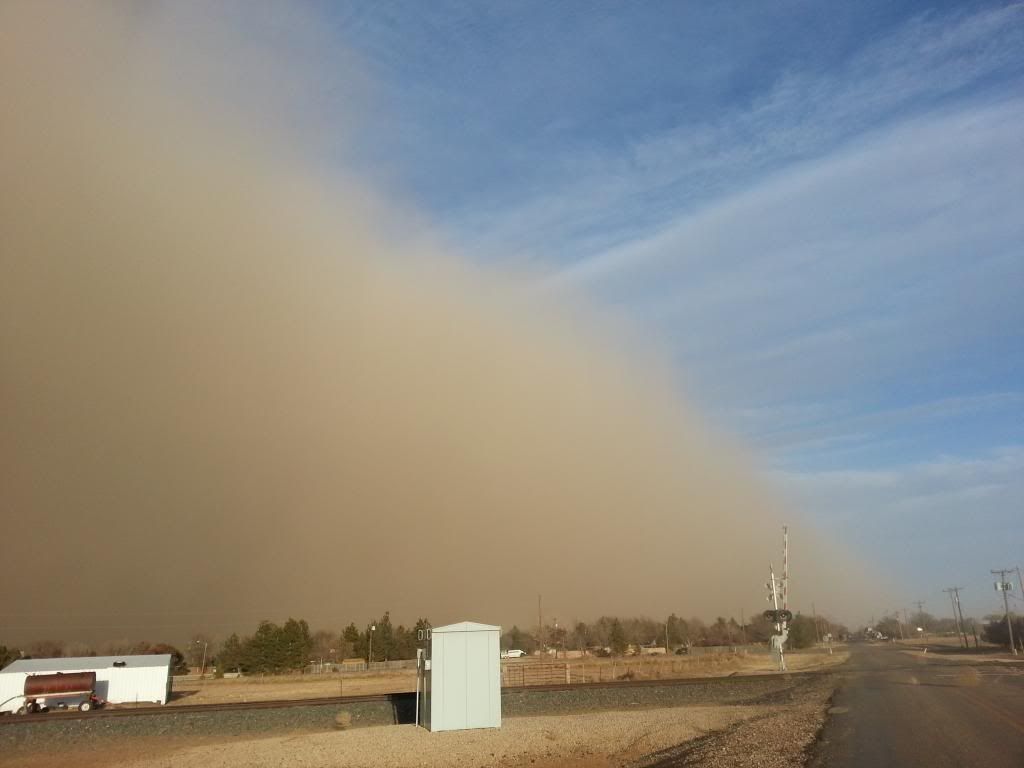 Dust Storm photo 20140112_170011.jpg