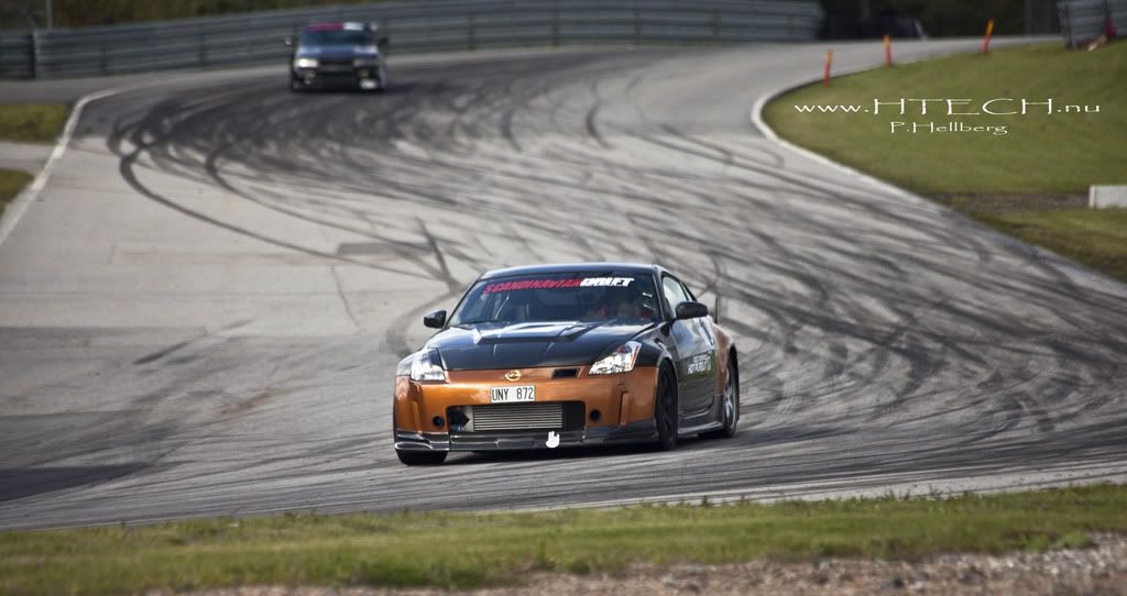 http://i130.photobucket.com/albums/p272/DizAFroG/Scandinavian%20drift%20series/13.jpg