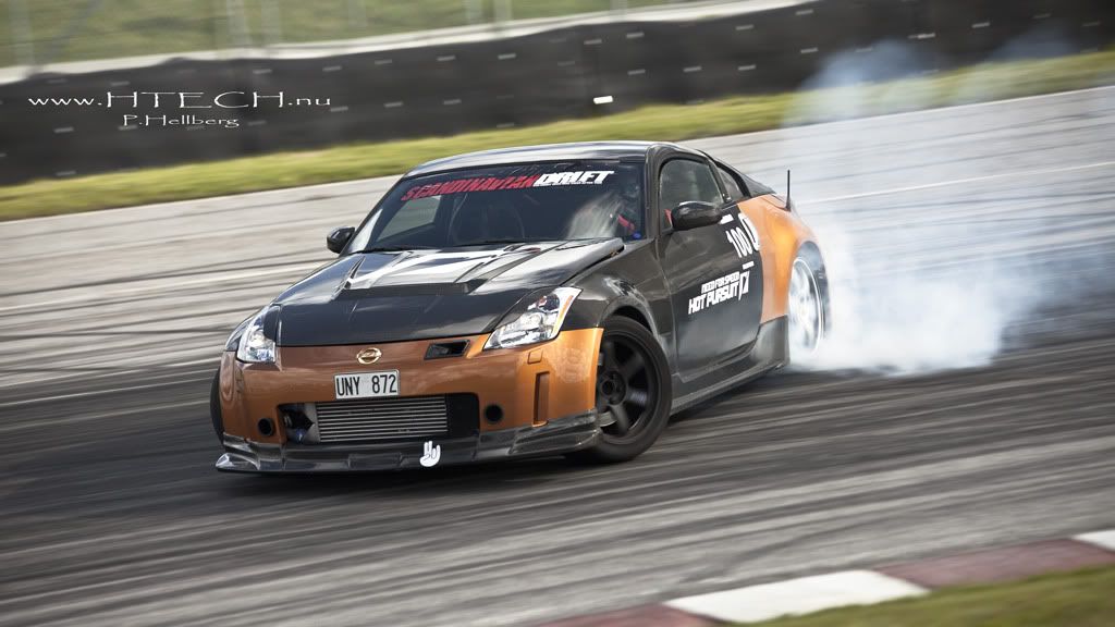 http://i130.photobucket.com/albums/p272/DizAFroG/Scandinavian%20drift%20series/14.jpg