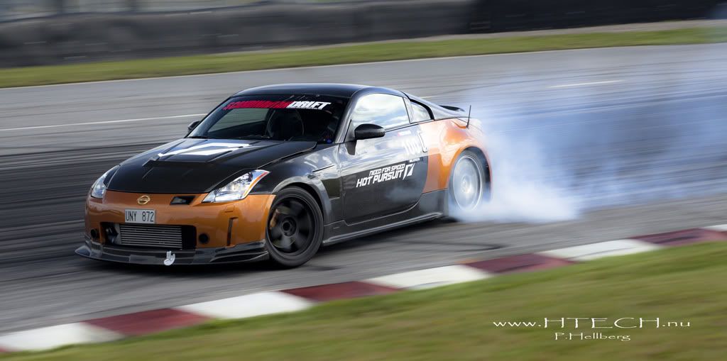 http://i130.photobucket.com/albums/p272/DizAFroG/Scandinavian%20drift%20series/41.jpg