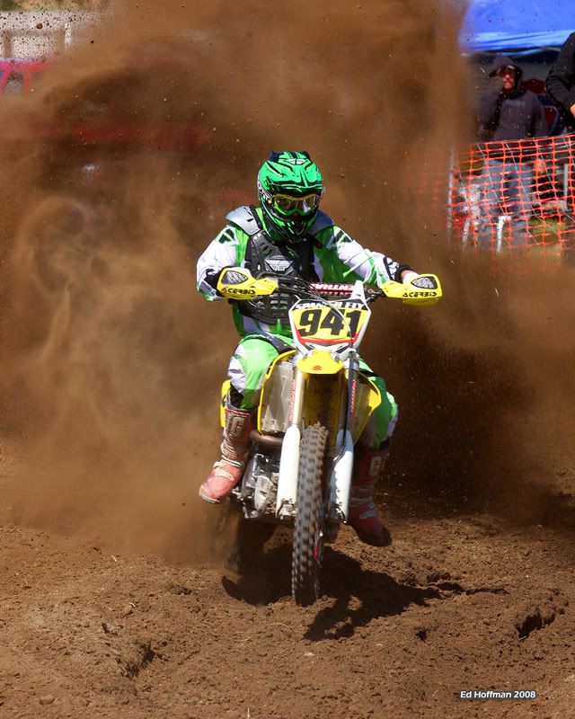 IMAGE: http://i130.photobucket.com/albums/p272/mx962/moto%20cross/IMG_0884copy.jpg