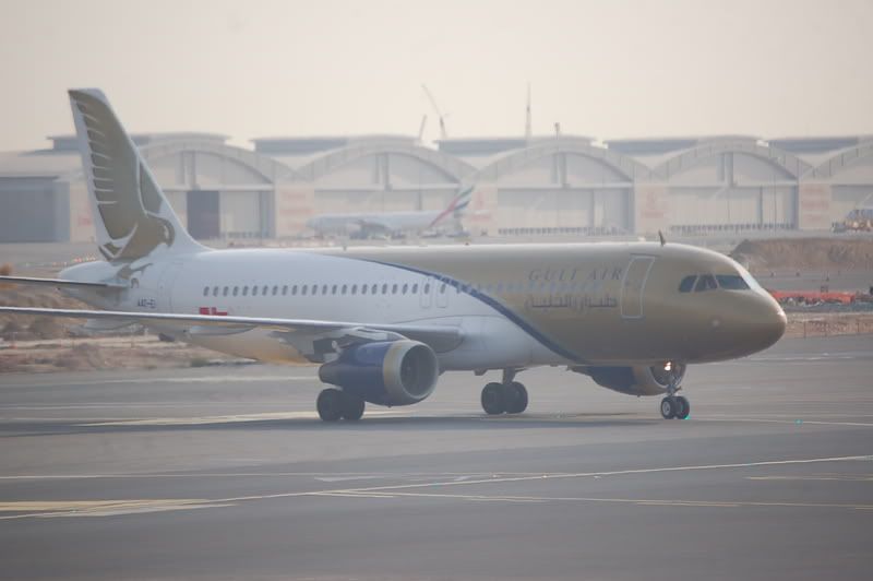 http://i130.photobucket.com/albums/p279/davie_j_p/A40-EIAIRBUSA320GULFAIRDUBAIUNITEDA.jpg