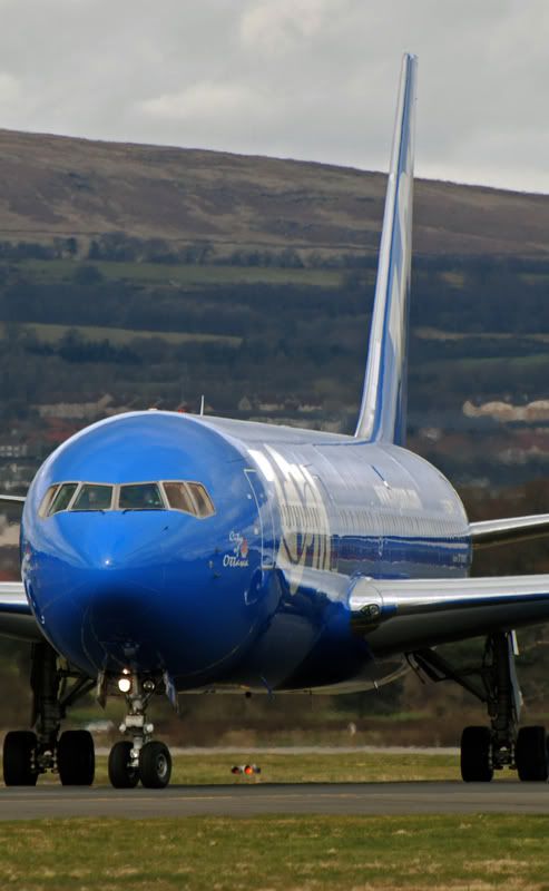 http://i130.photobucket.com/albums/p279/davie_j_p/C-GZUM2BOEING767-300ERZOOMATGLASGOW.jpg