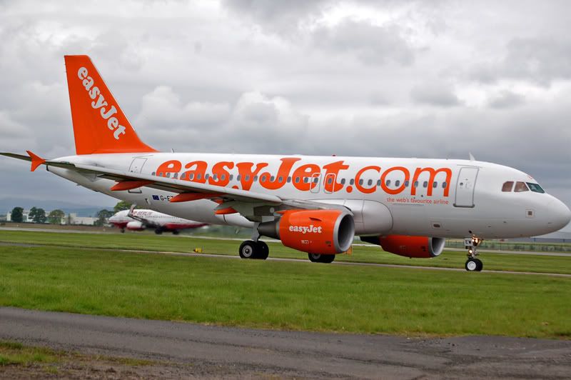http://i130.photobucket.com/albums/p279/davie_j_p/G-EZEWAIRBUSA319EASYJETATGLASGOWABB.jpg