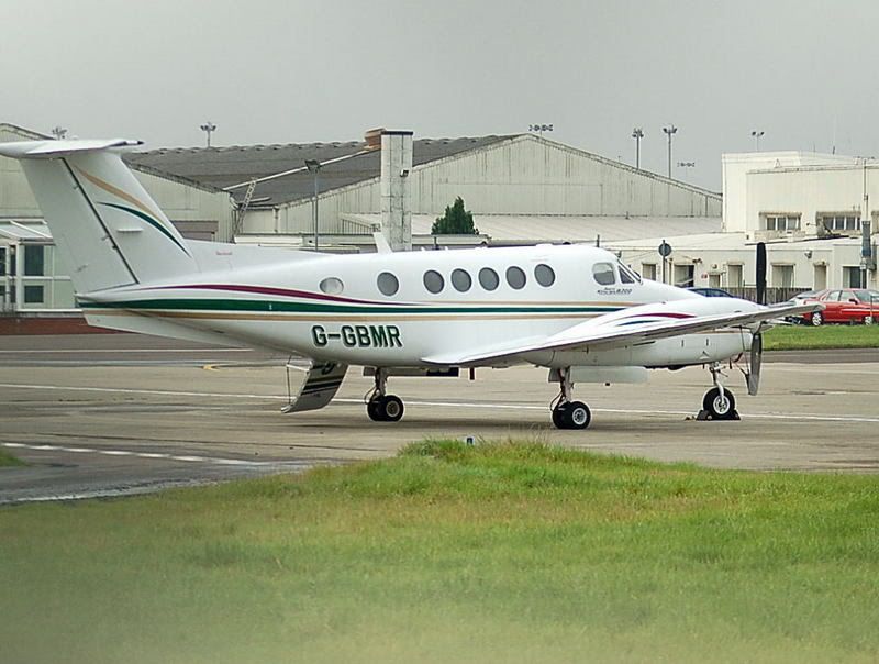 http://i130.photobucket.com/albums/p279/davie_j_p/G-GBMRBEECH200KINGAIRMANRAVIATIONAT.jpg