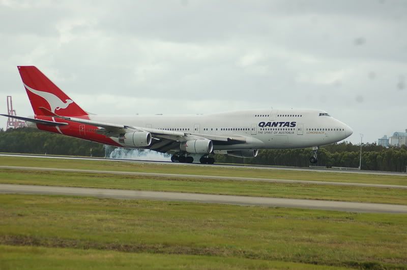 http://i130.photobucket.com/albums/p279/davie_j_p/VH-___BOEING747-400LONGREACHQANT-4.jpg