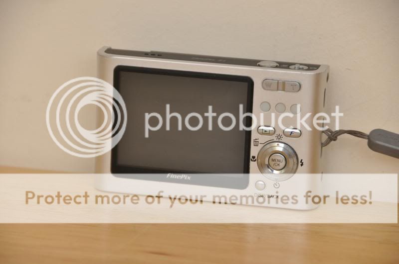 fujifilm finepix z1 digital camera with docking charging system