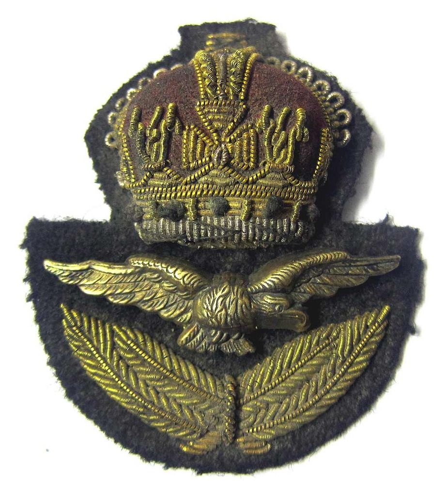 RAF Officer Cap Badge WWII Hat & Eagle Kings Crown