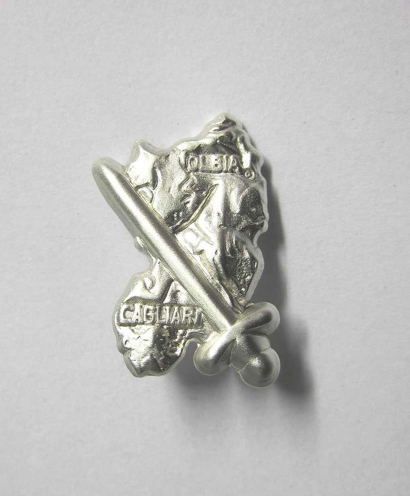 WW2 German Cap Badge Sardinia Shield